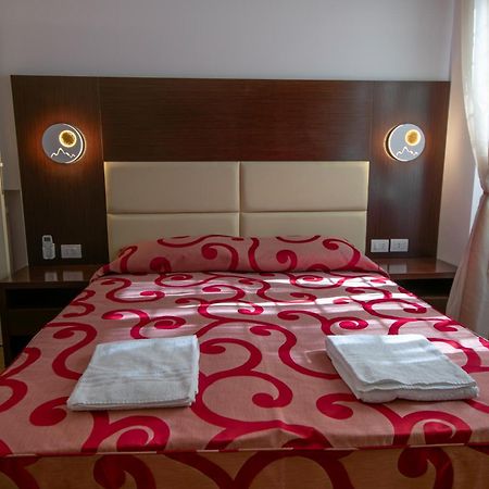 Mbs Marconi Bridge Suites Guest House روما المظهر الخارجي الصورة